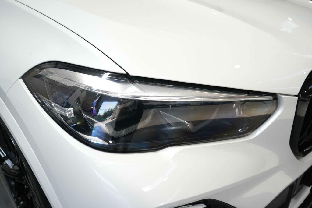 BMW X5 M M Sport White #6