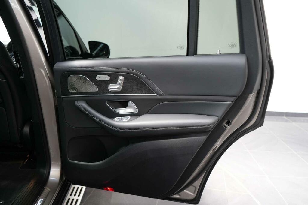 Mercedes-Benz GLS Class 400 Night Ed Exec D 4 Black #21