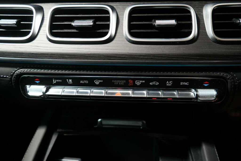 Mercedes-Benz GLS Class 400 Night Ed Exec D 4 Black #34