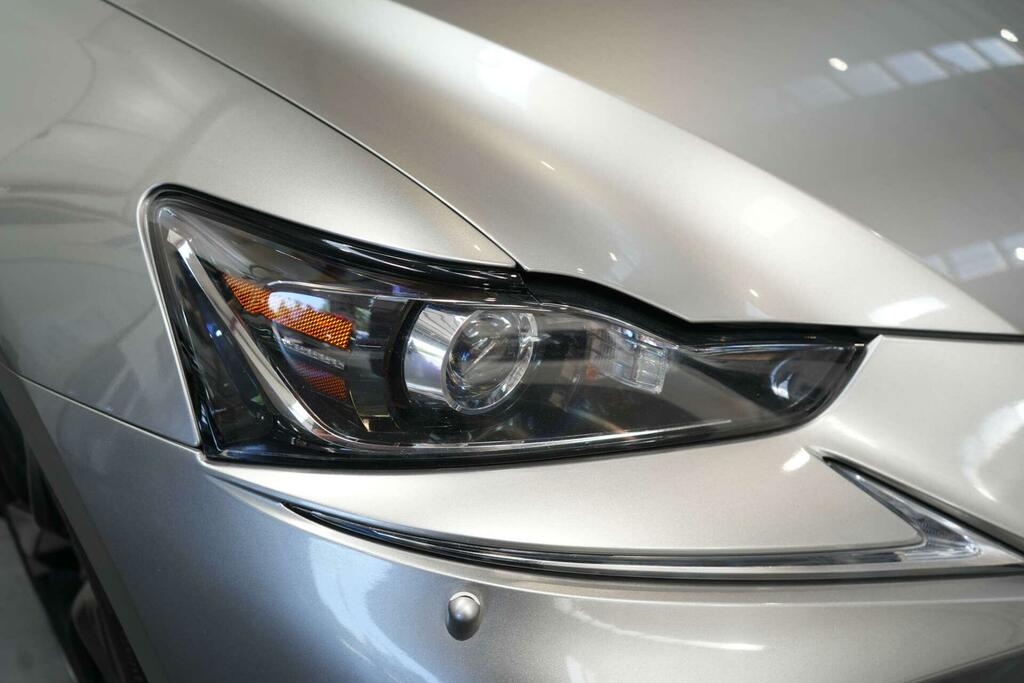 Lexus IS Sport Silver #6