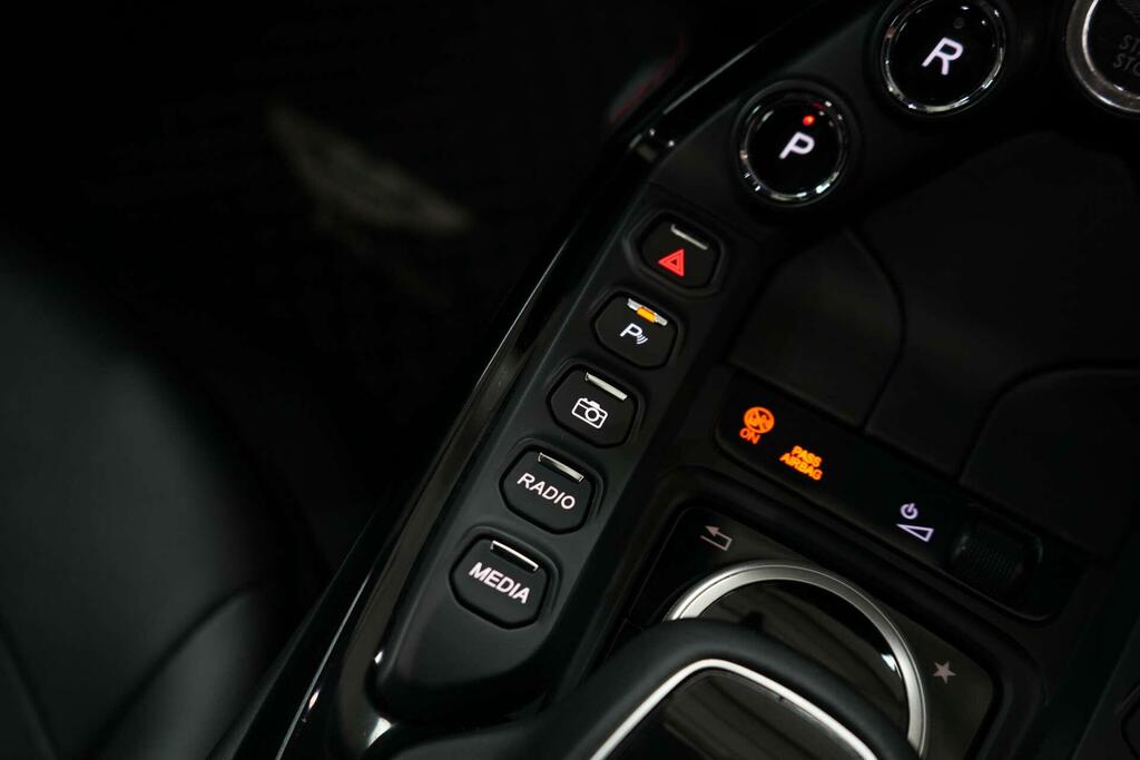 Aston Martin Vantage 4L Null Grey #28