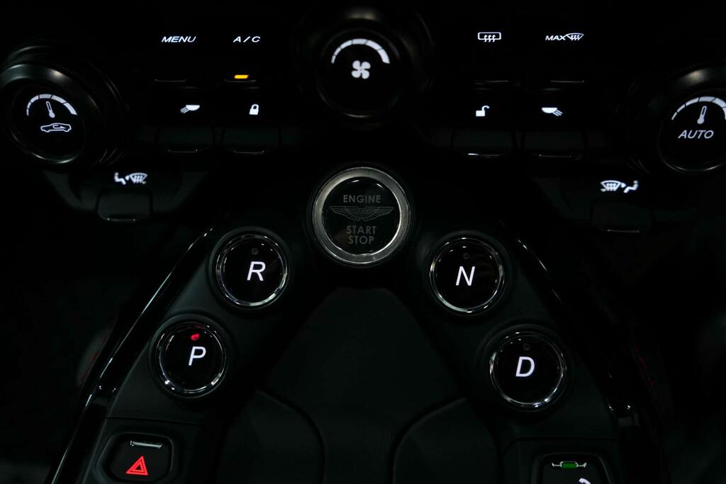 Aston Martin Vantage 4L Null Grey #29