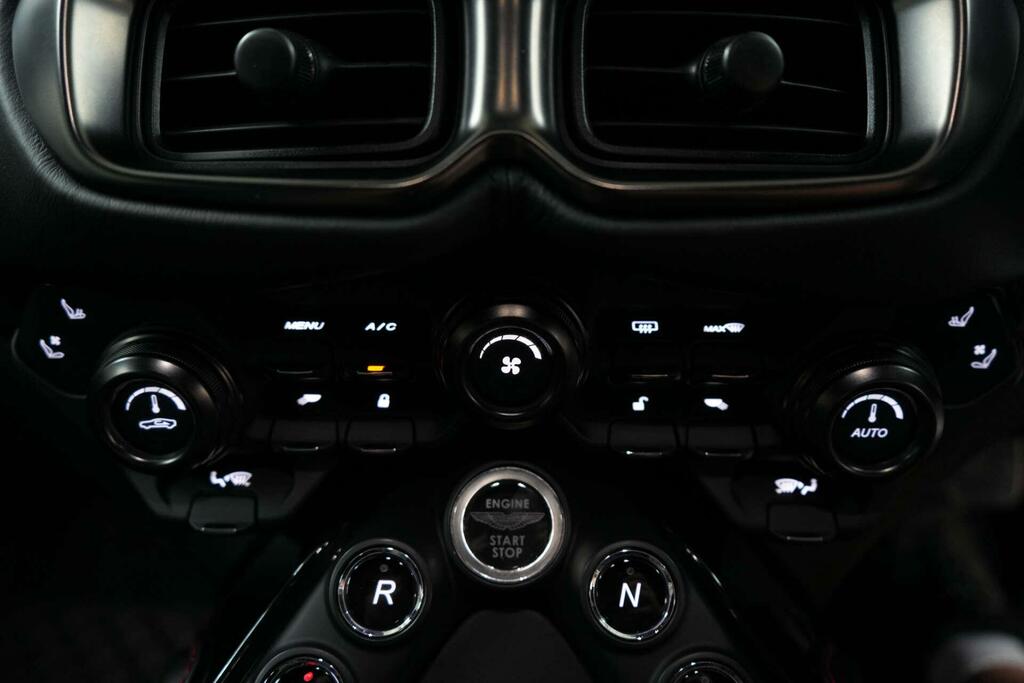 Aston Martin Vantage 4L Null Grey #30