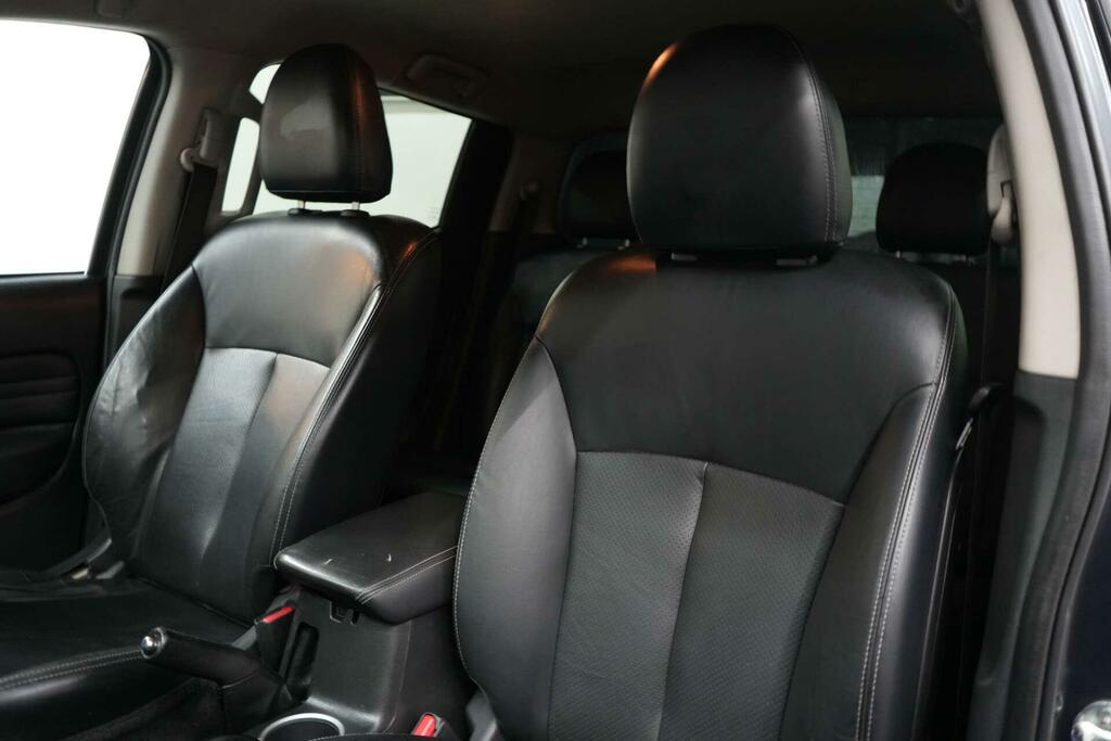 Mitsubishi L200  Orange #15