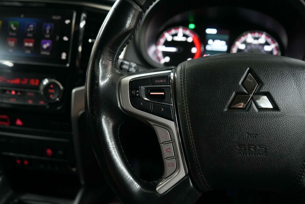 Mitsubishi L200  Orange #38