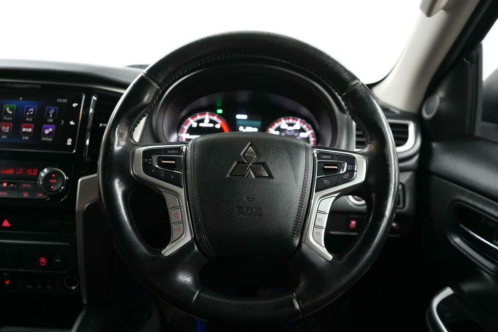 Mitsubishi L200  Orange #42