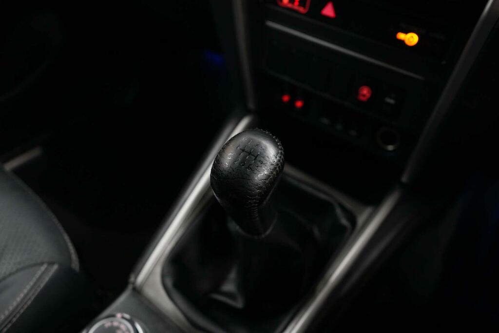 Mitsubishi L200  Orange #27