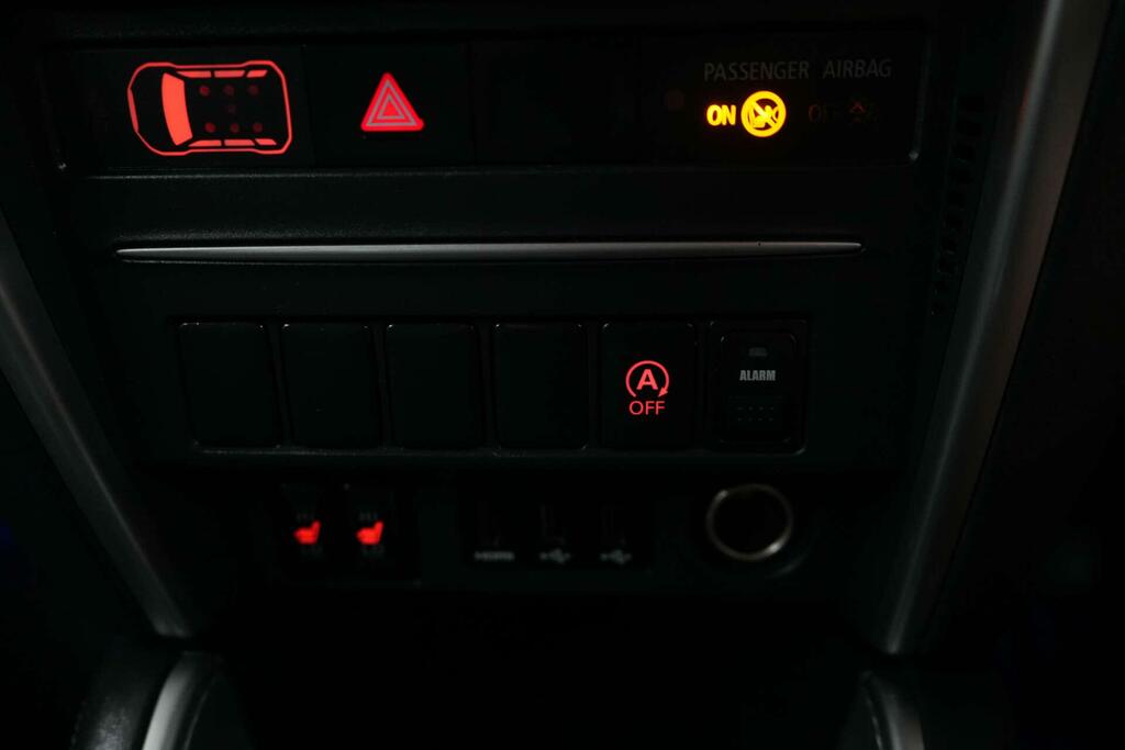 Mitsubishi L200  Orange #29