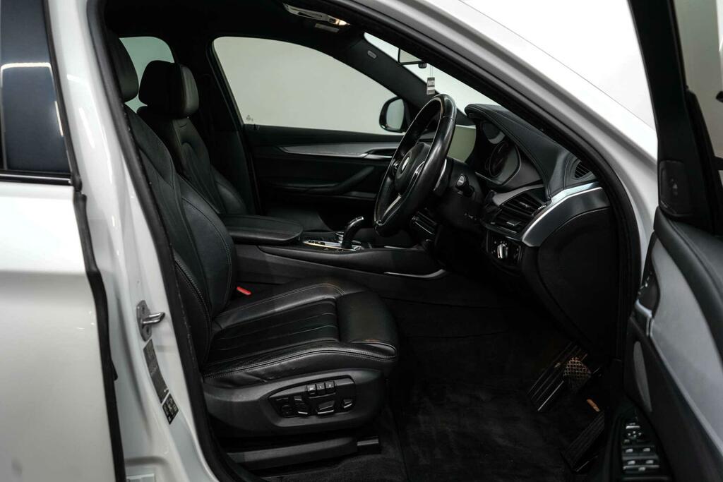 BMW X6 M Black #16