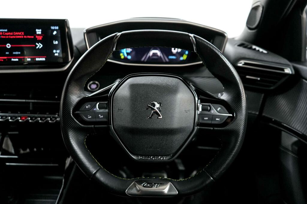 Peugeot e-2008 Active Premium Black #39