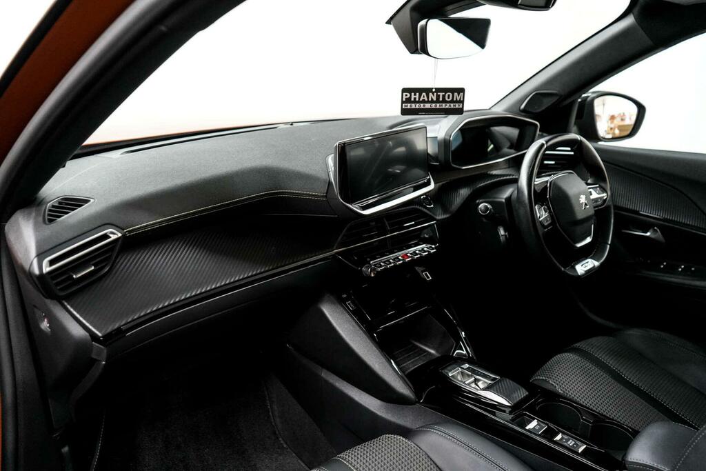Peugeot e-2008 Active Premium Black #14