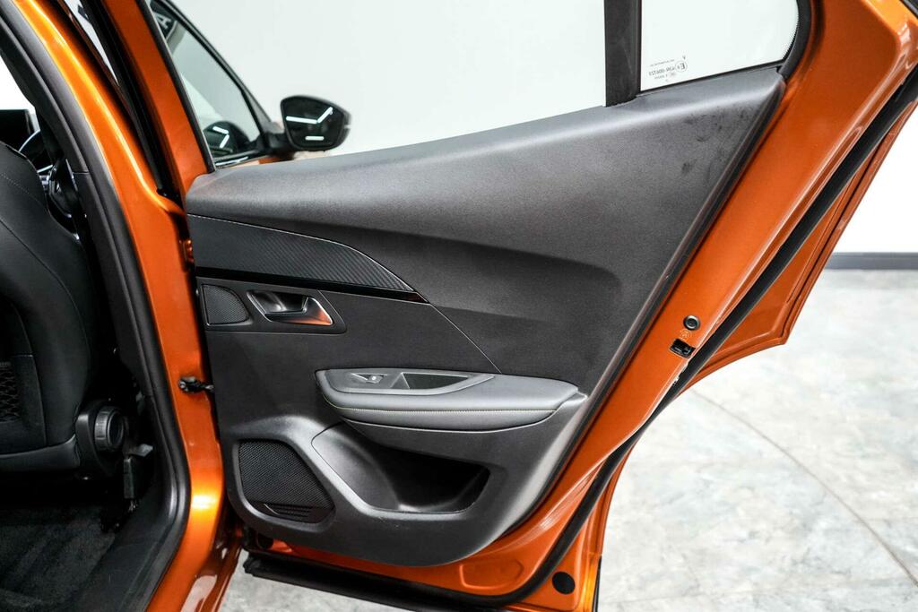 Peugeot e-2008 Active Premium Black #20