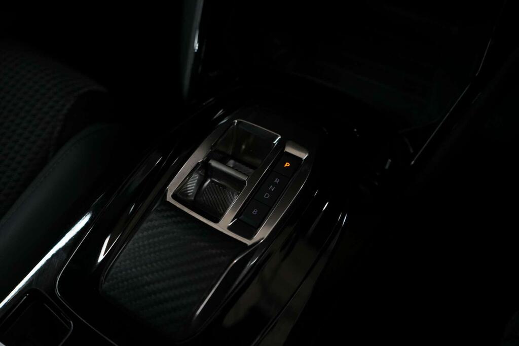 Peugeot e-2008 Active Premium Black #26