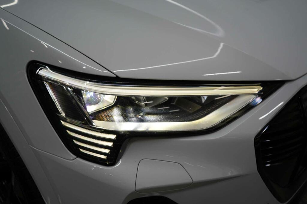 Audi E-tron Quattro Black Edition Grey #46