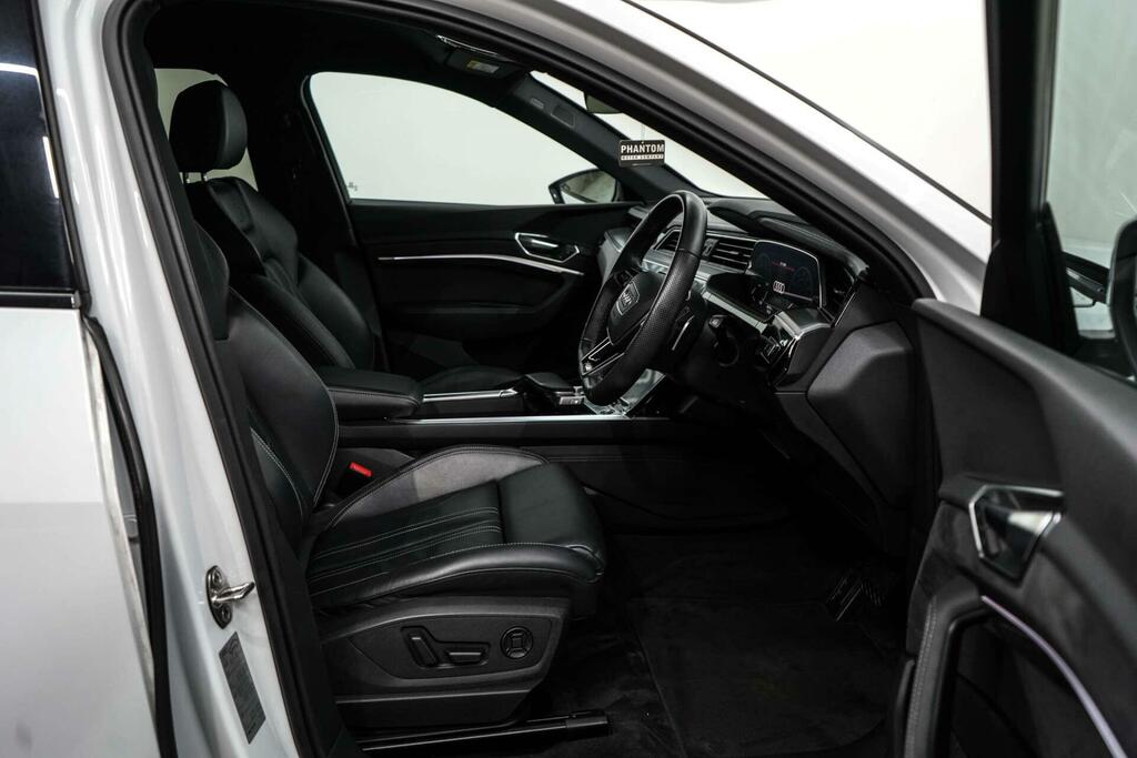 Audi E-tron Quattro Black Edition Grey #16