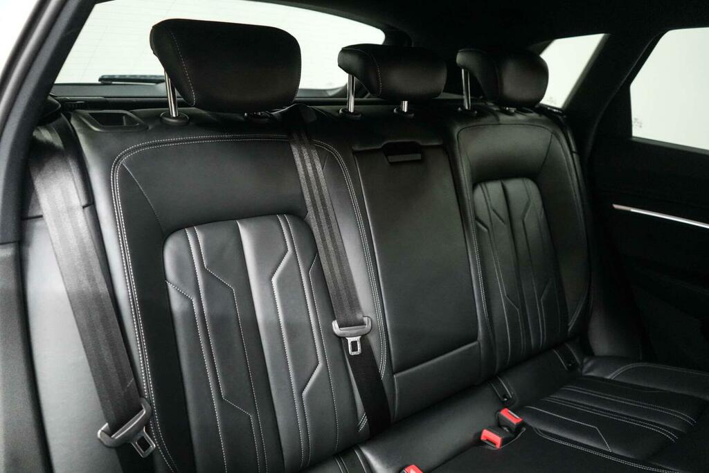 Audi E-tron Quattro Black Edition Grey #21