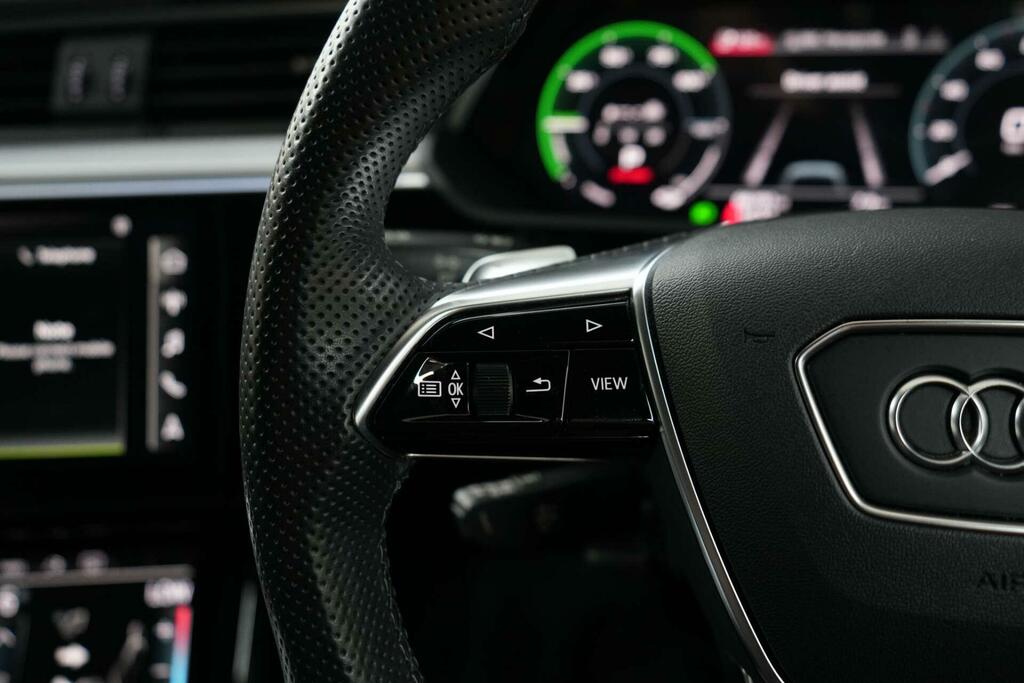 Audi E-tron Quattro Black Edition Grey #41