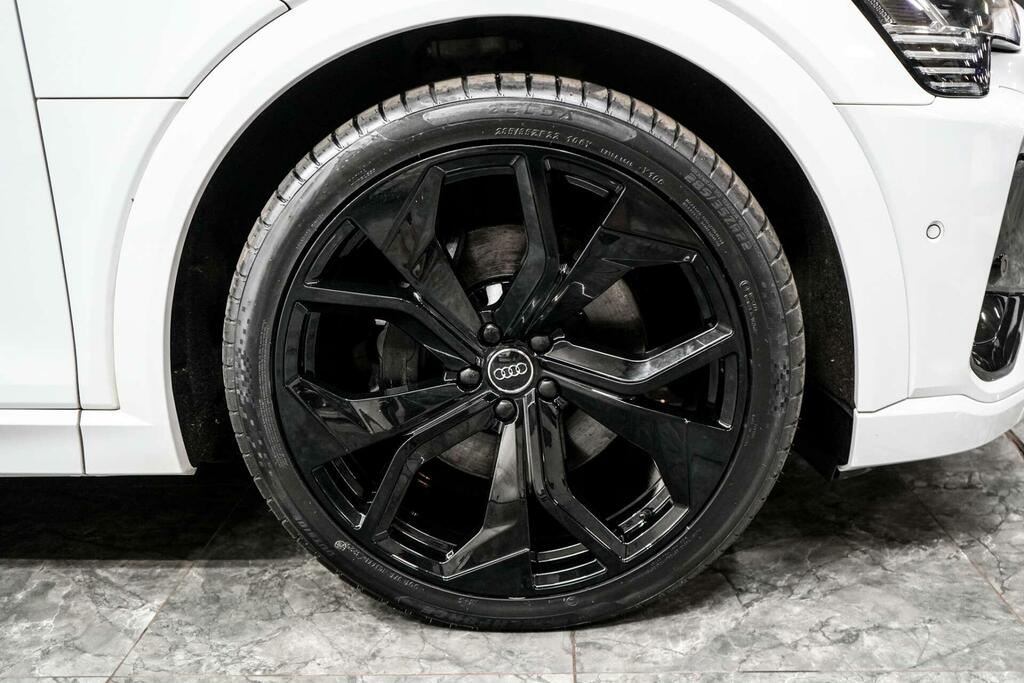 Audi E-tron Quattro Black Edition Grey #7