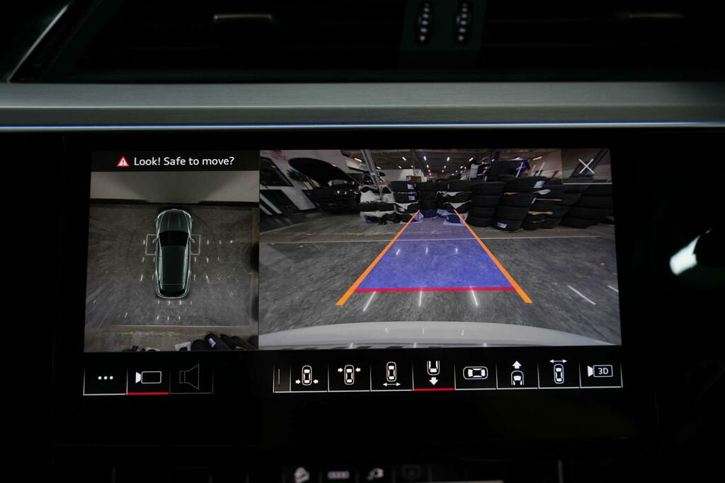 Audi E-tron Quattro Black Edition Grey #37