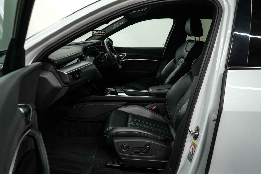 Audi E-tron Quattro Black Edition Grey #15