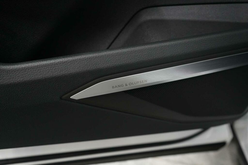 Audi E-tron Quattro Black Edition Grey #18