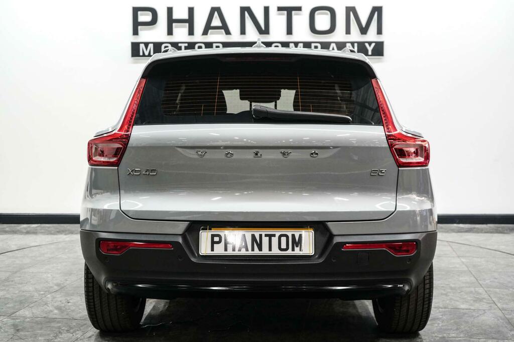 Volvo XC40 Plus Dark Grey #4