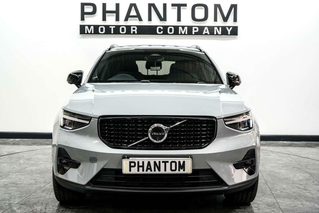 Volvo XC40 Plus Dark Grey #2