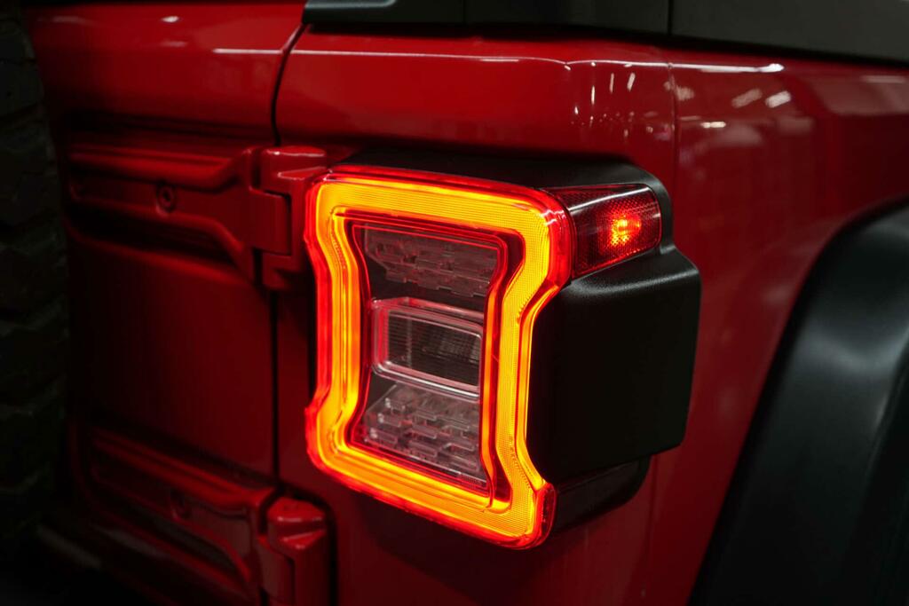 Jeep Wrangler 2.0 Night Eagle Black #50