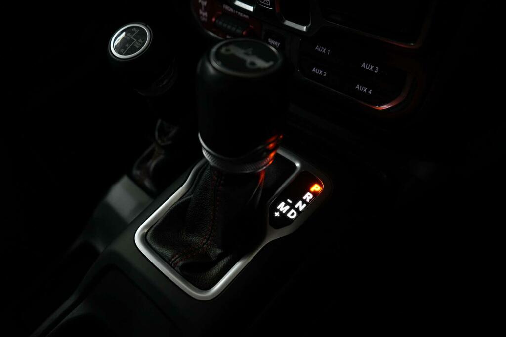 Jeep Wrangler 2.0 Night Eagle Black #30