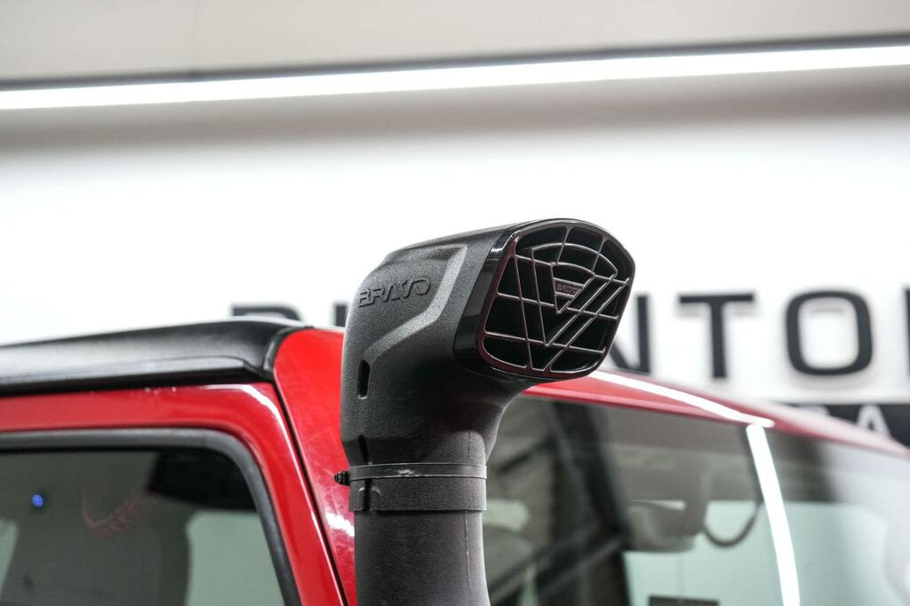 Jeep Wrangler 2.0 Night Eagle Black #9