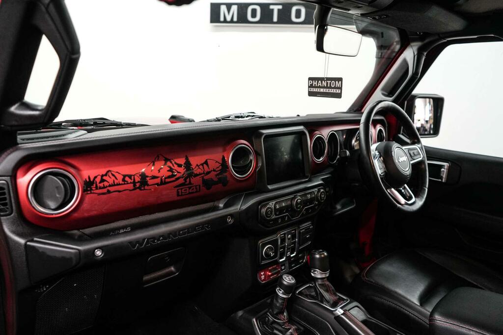 Jeep Wrangler 2.0 Night Eagle Black #20