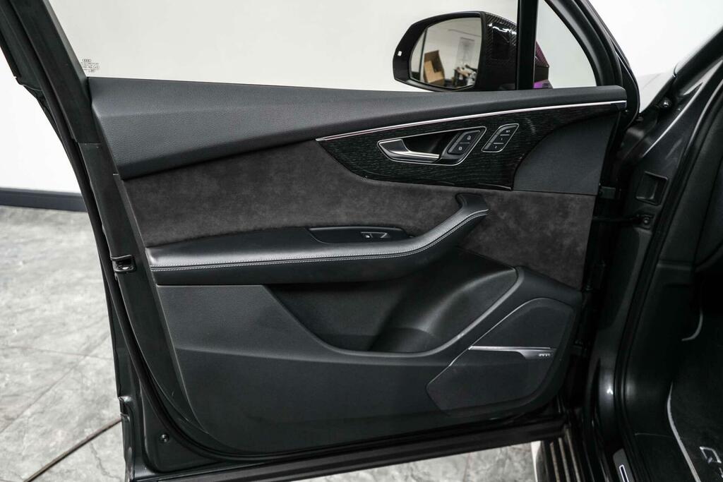 Audi SQ7 4.0 Tdi V8 Black #20