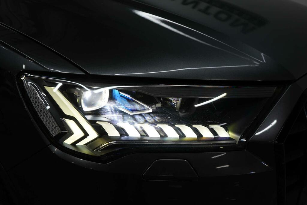 Audi SQ7 4.0 Tdi V8 Black #52