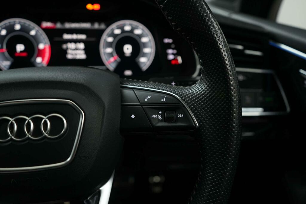 Audi SQ7 4.0 Tdi V8 Black #47