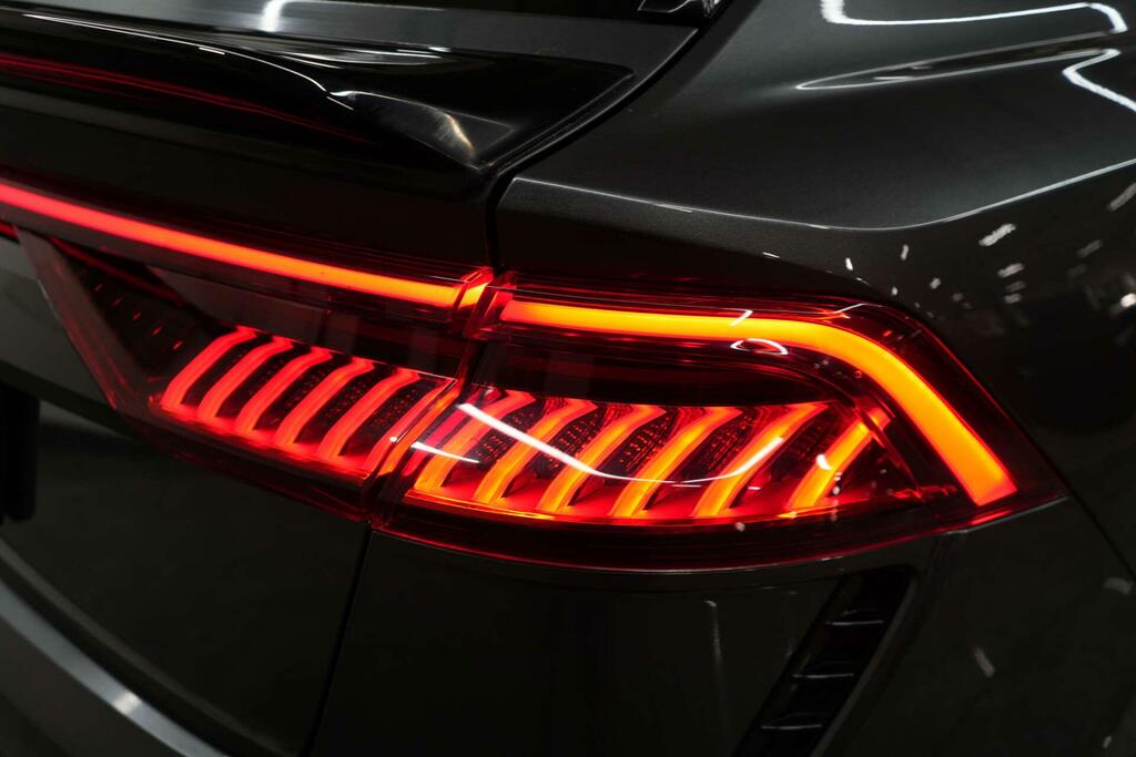Audi RSQ8 4.0 Tfsi Black #50