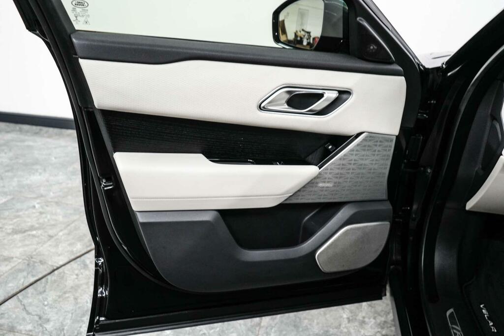 Land Rover Range Rover Velar Unknown Red #16