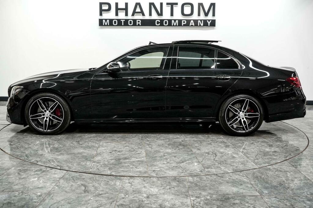 Mercedes-Benz E Class Amg Black #3