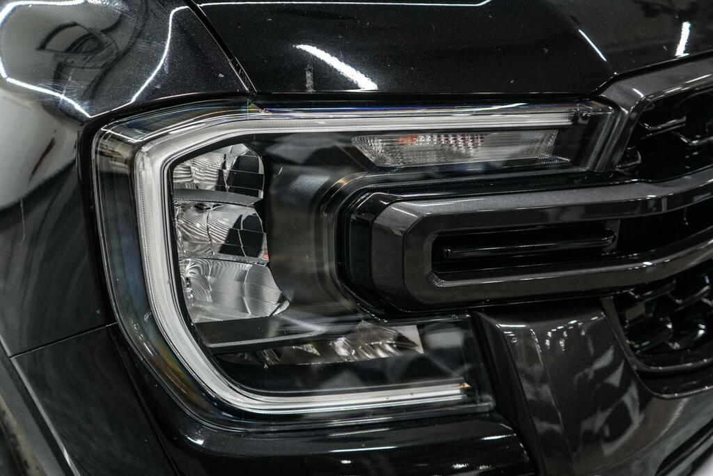 Ford Ranger Wildtrak Black #6