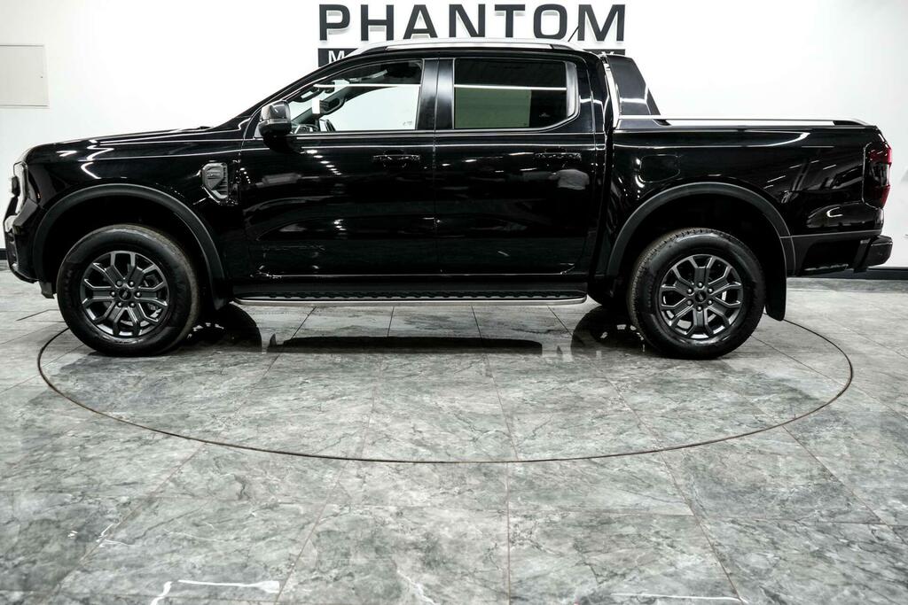 Ford Ranger Wildtrak Black #3