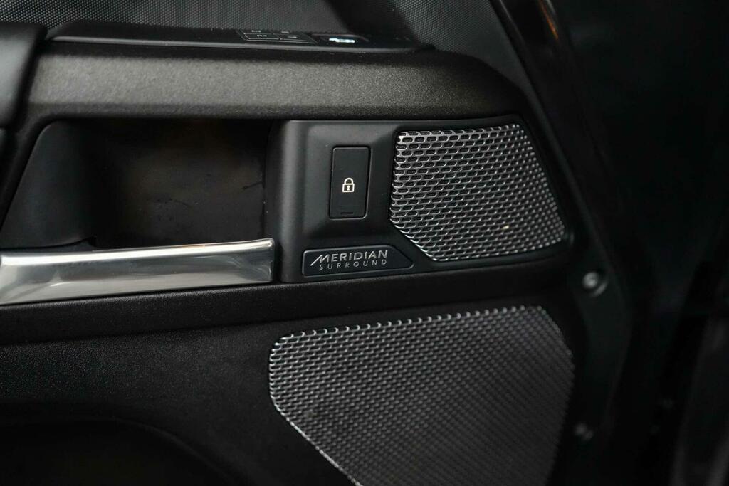 Land Rover Defender 110 S Grey #17