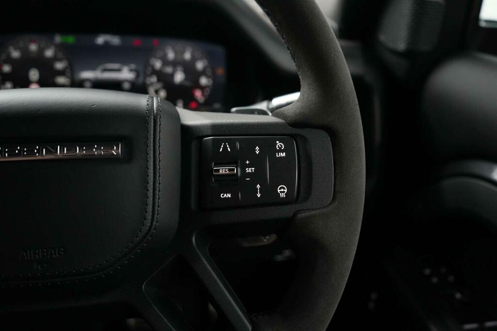 Land Rover Defender 110 S Grey #47