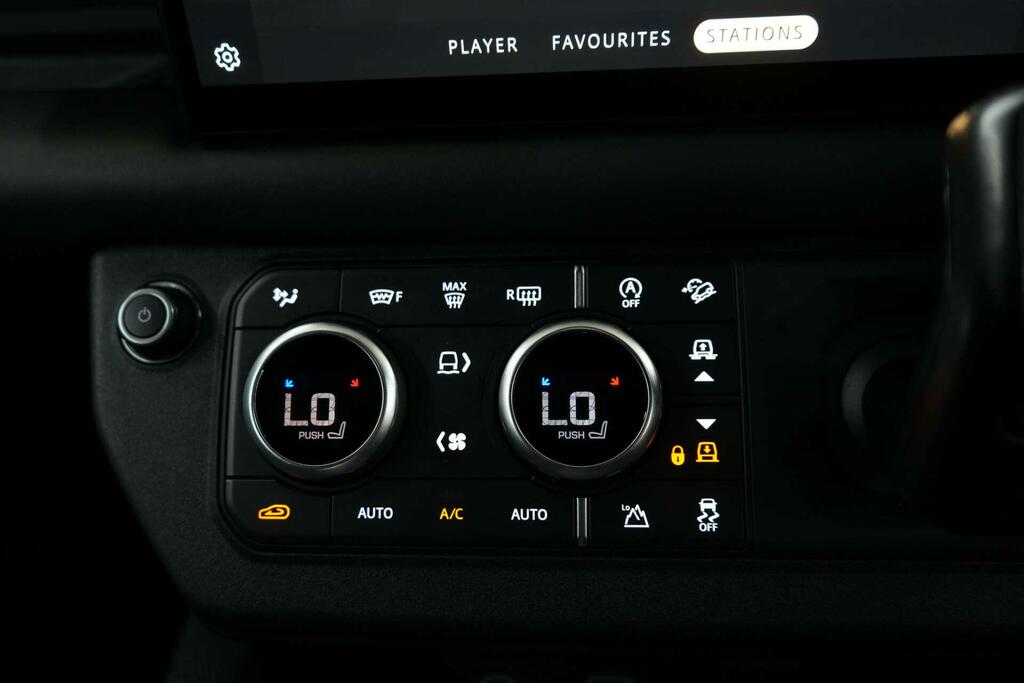 Land Rover Defender 110 S Grey #30