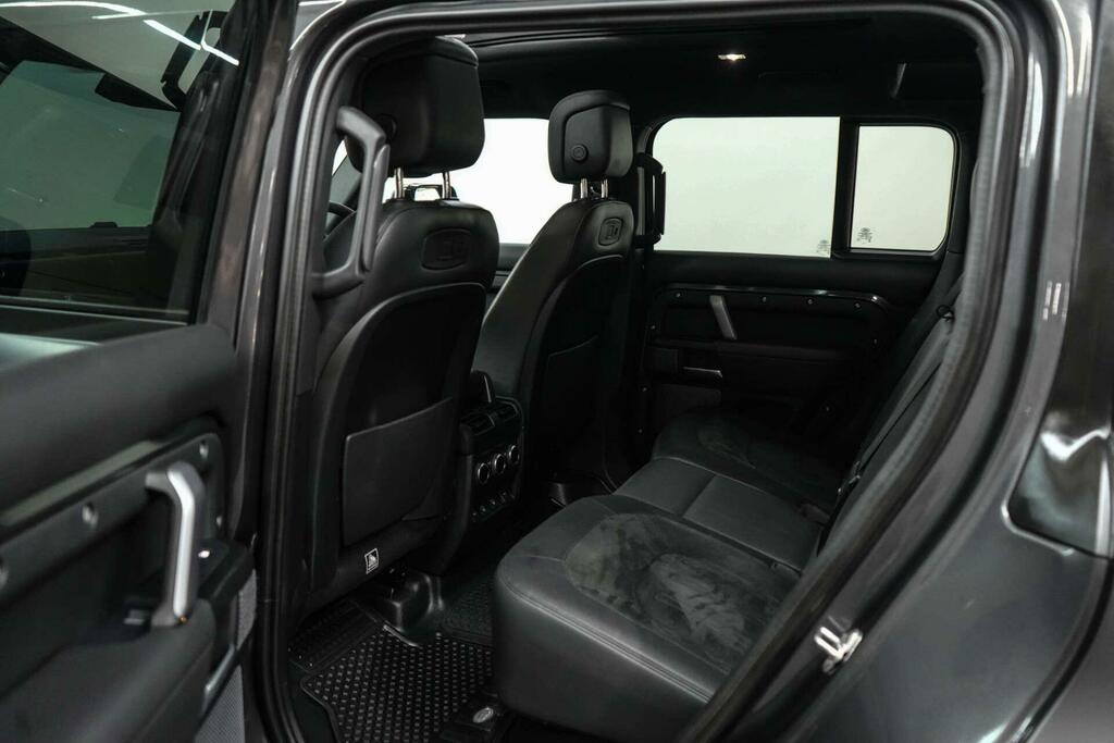 Land Rover Defender 110 S Grey #20