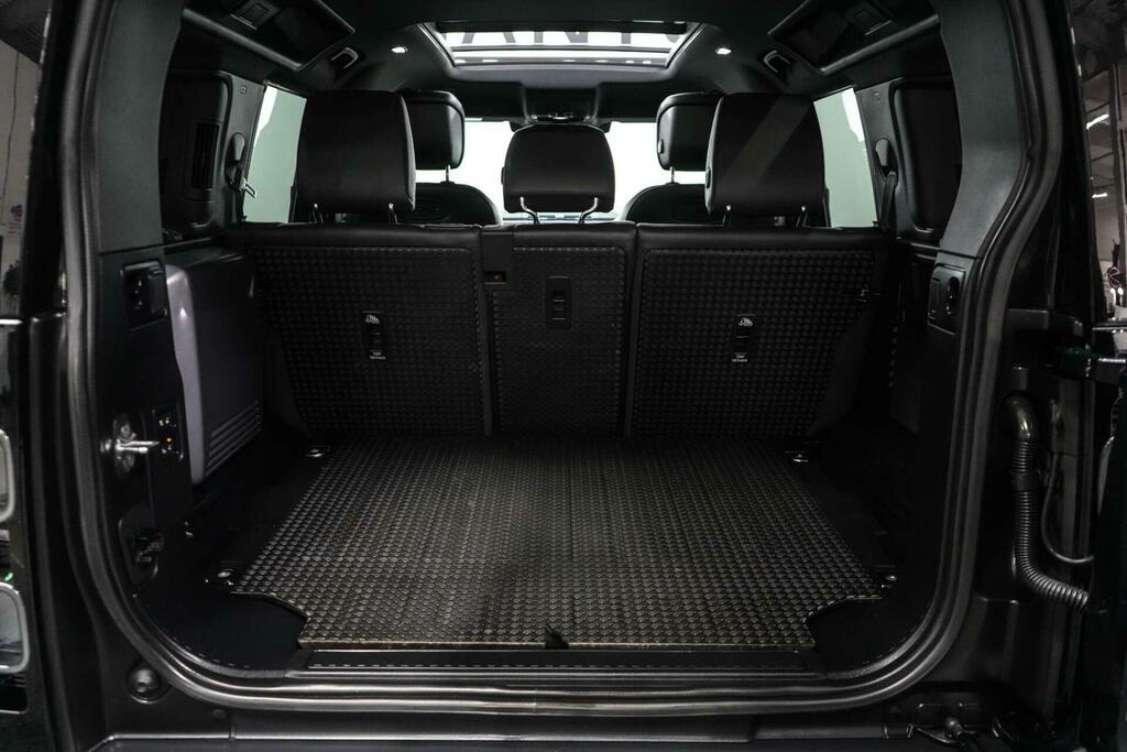 Land Rover Defender 110 S Grey #11