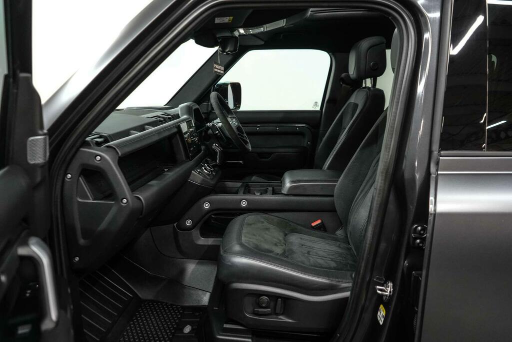 Land Rover Defender 110 S Grey #19