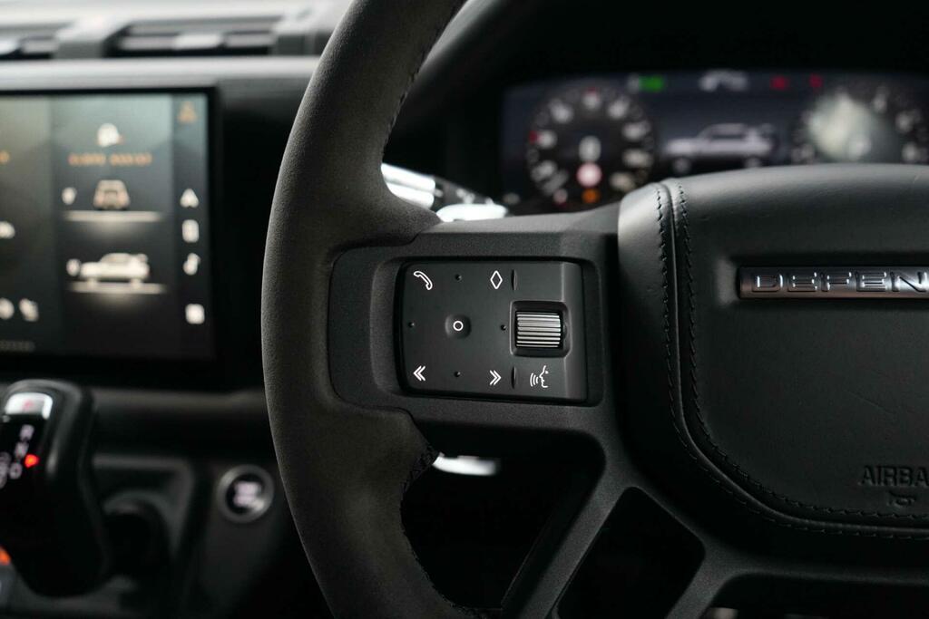 Land Rover Defender 110 S Grey #46