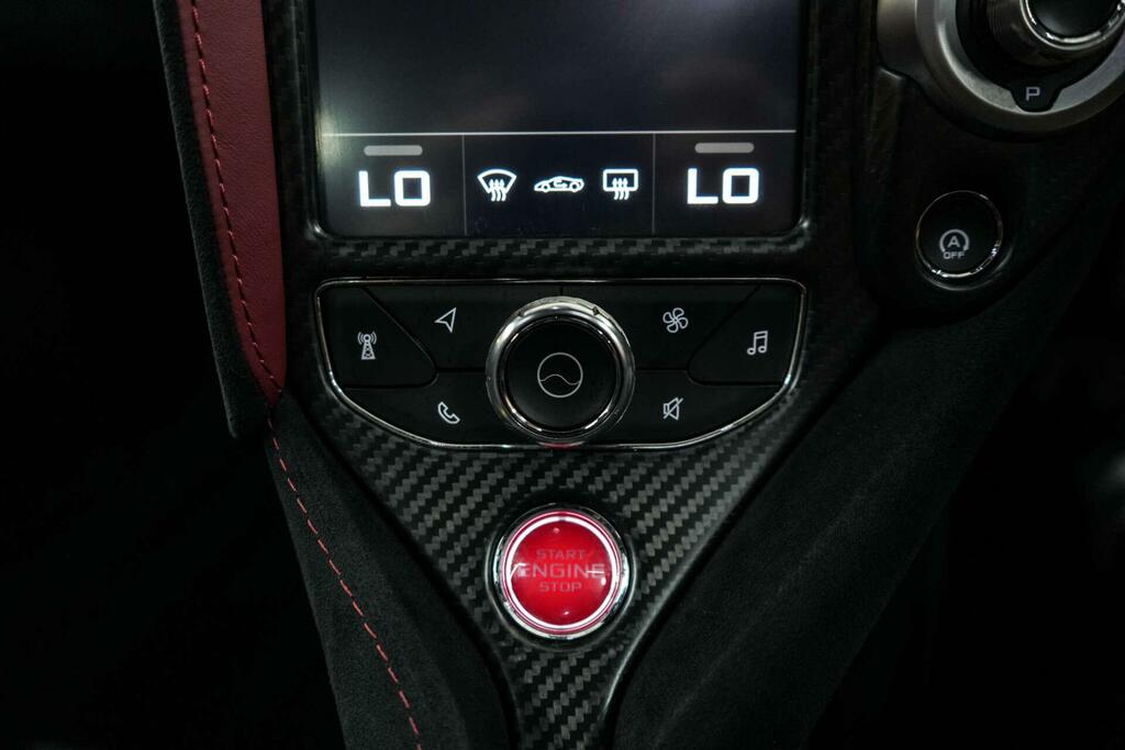 McLaren 720S V8 Performance Ssg  #33