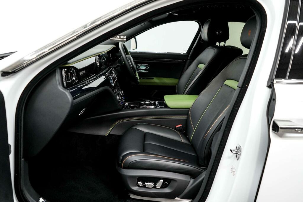 Rolls-Royce Ghost II Black Badge YD25BXF #20