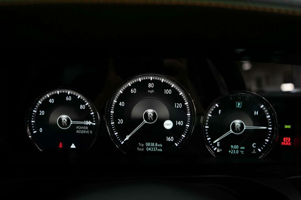 Rolls-Royce Ghost II Black Badge YD25BXF #50