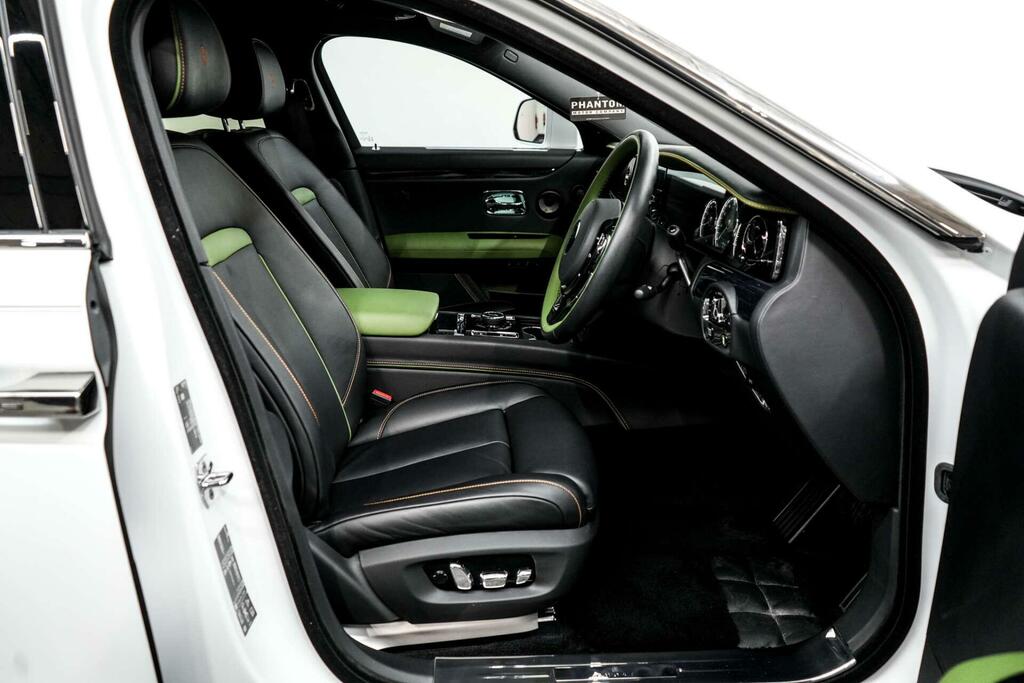 Rolls-Royce Ghost II Black Badge YD25BXF #31